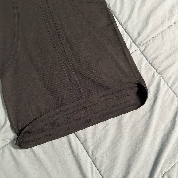 Lululemon Shirt - Picture 5 of 5